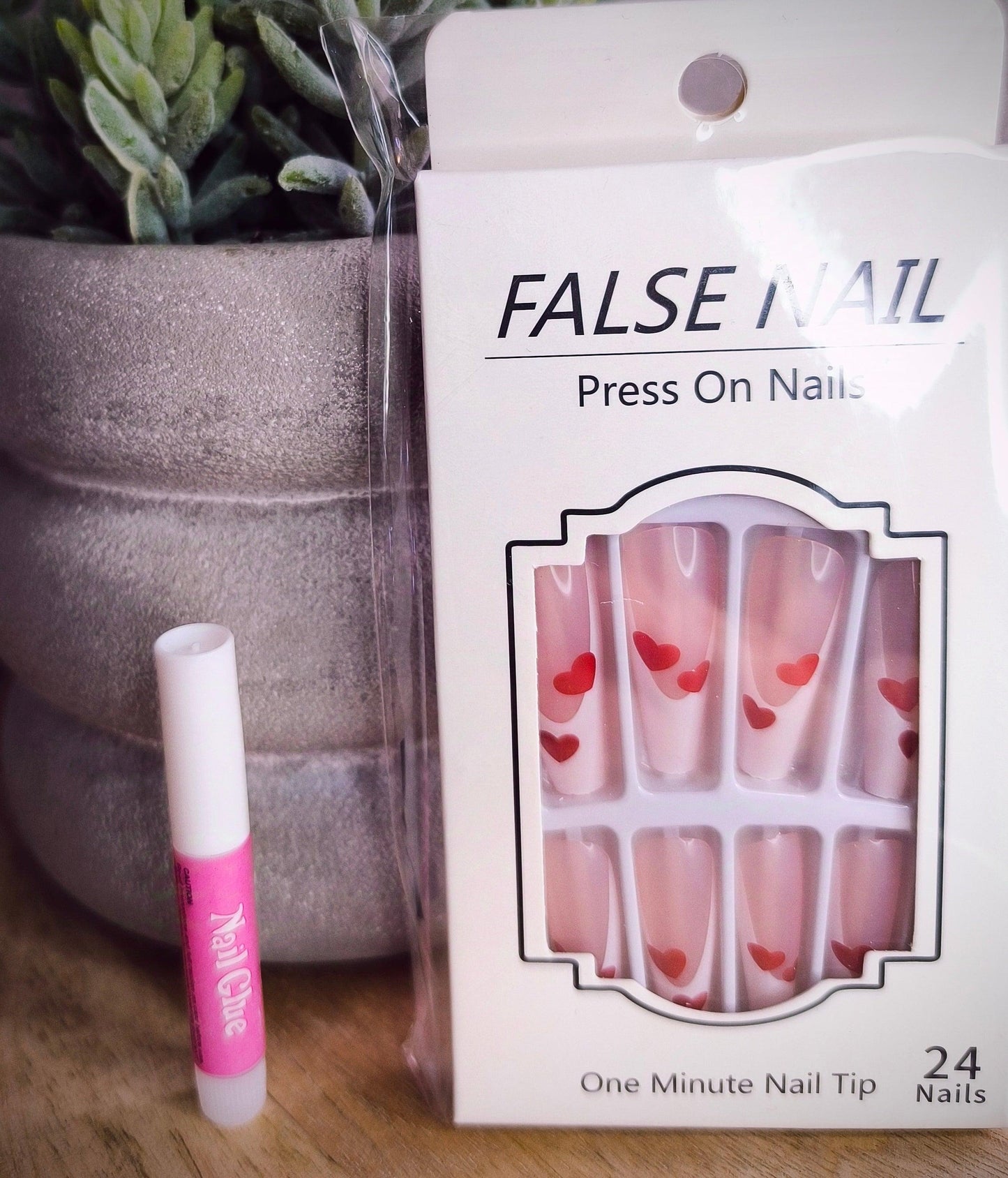 Faux ongles #12 - Le monde d'Ela