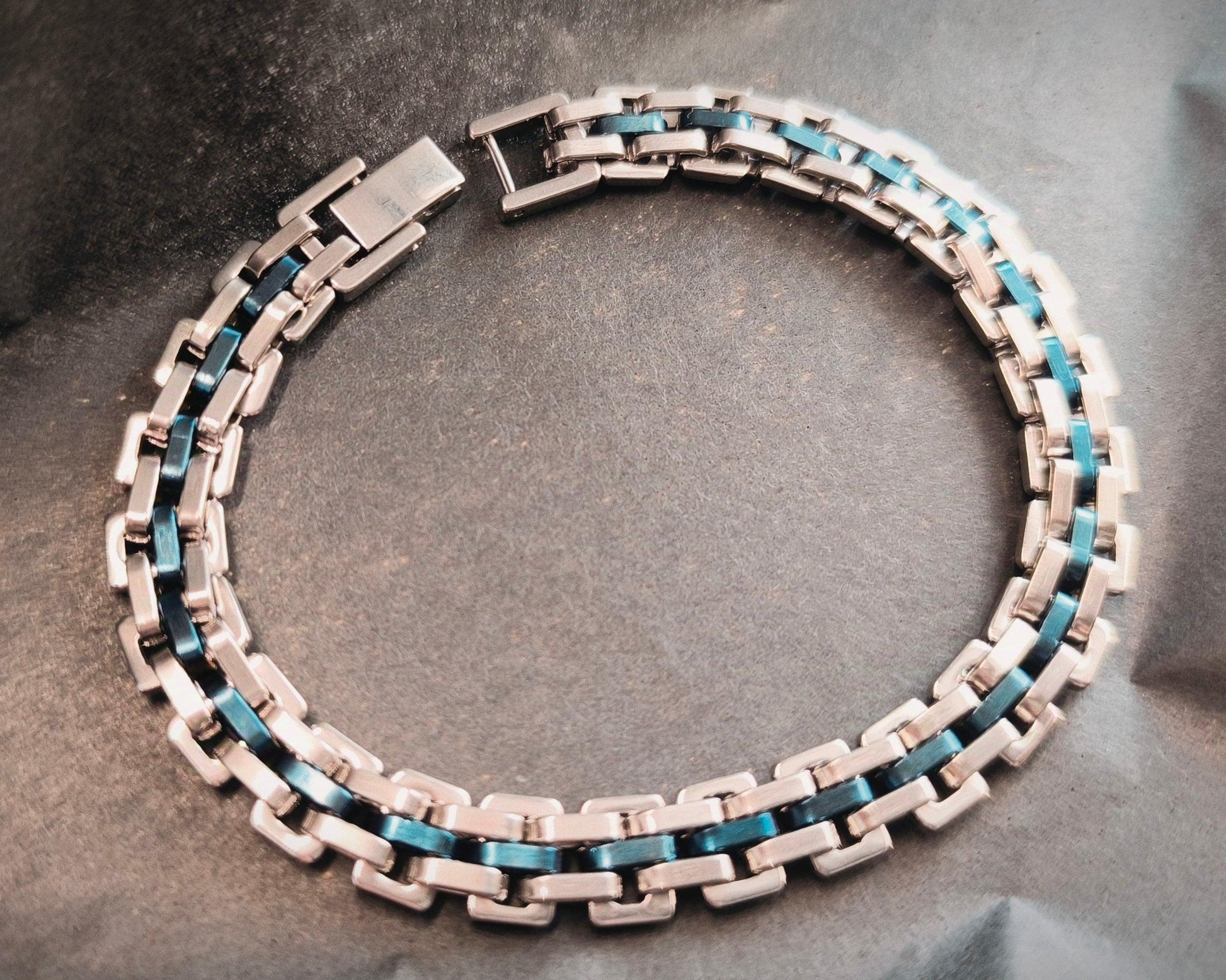 Bracelet pour homme bleu/argent - Le monde d'Ela